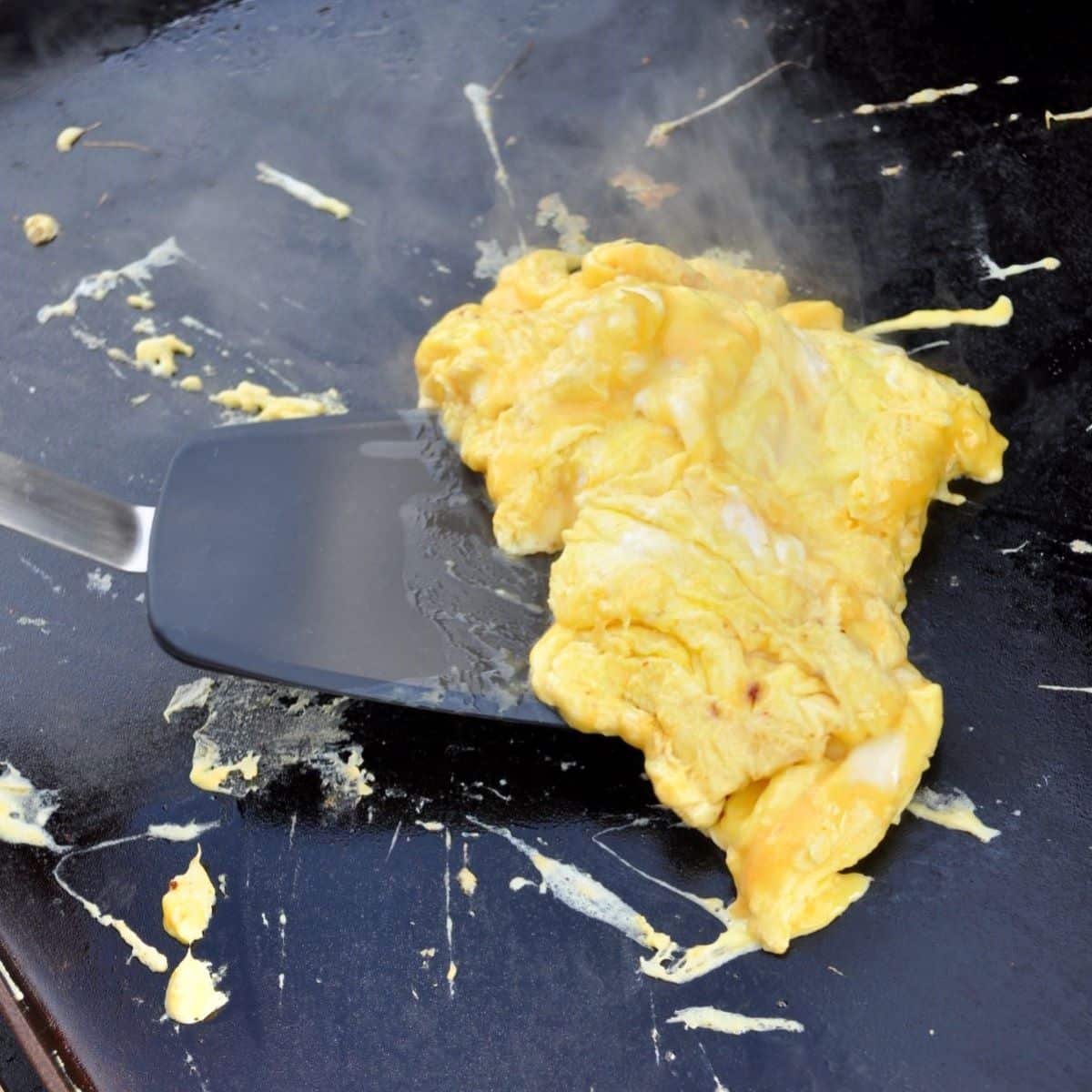 Blackstone Griddle Scrambled Eggs - Fork To Spoon